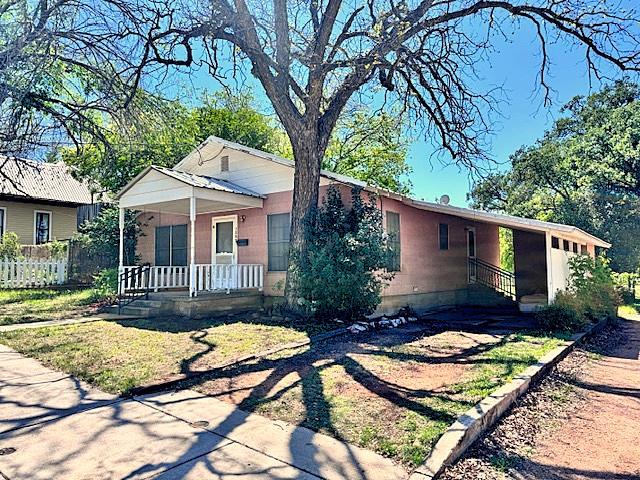 1205 Ford St Property Photo