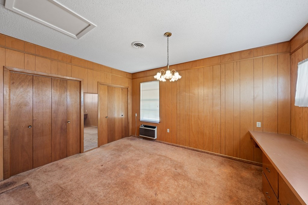 3037 W Us Hwy 290 Property Photo 7