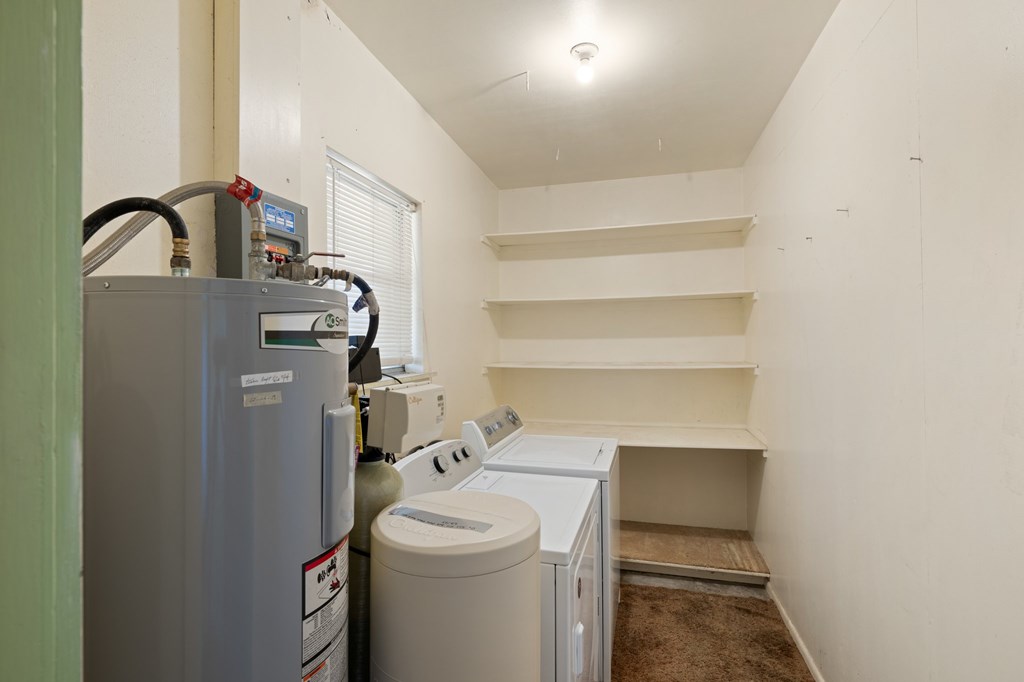3037 W Us Hwy 290 Property Photo 14