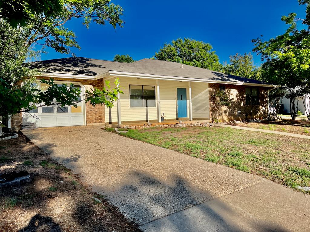 1011 Avenue C Property Photo
