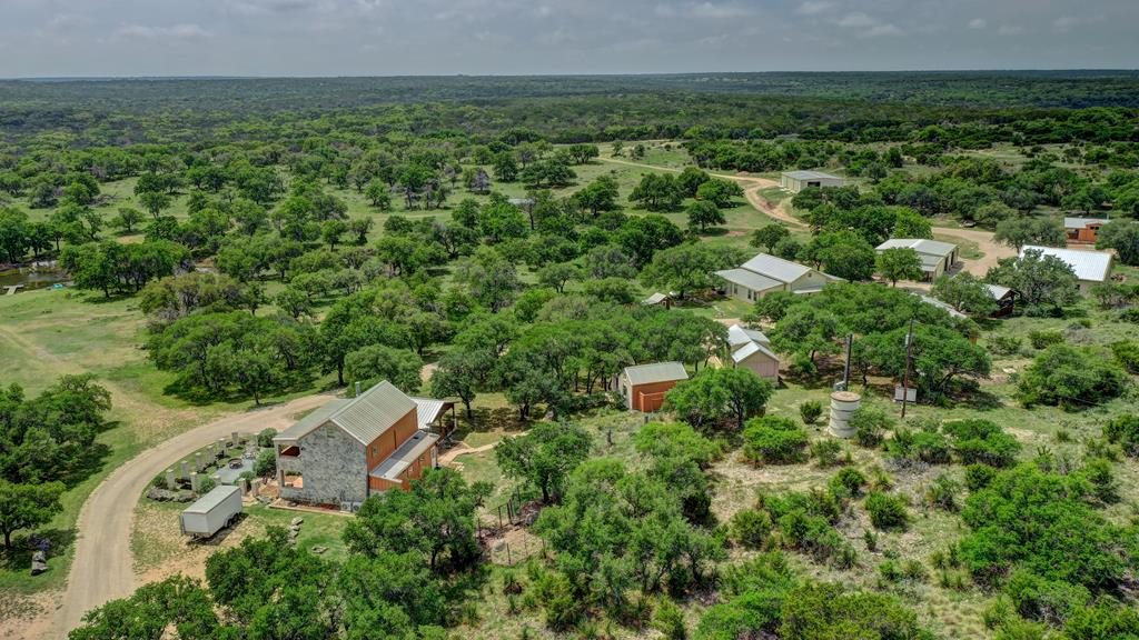 820 Bobby Shelton Ranch Rd Property Photo 1