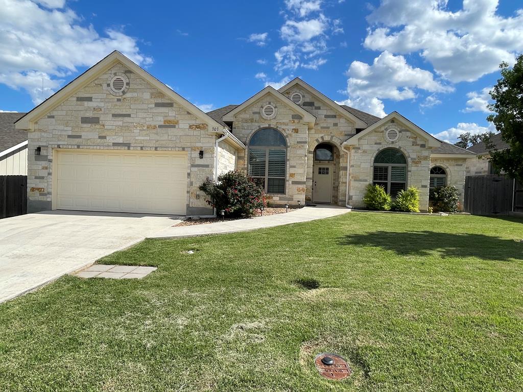 707 Chinkapin Dr Property Photo