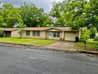 806 N Edison St Property Photo