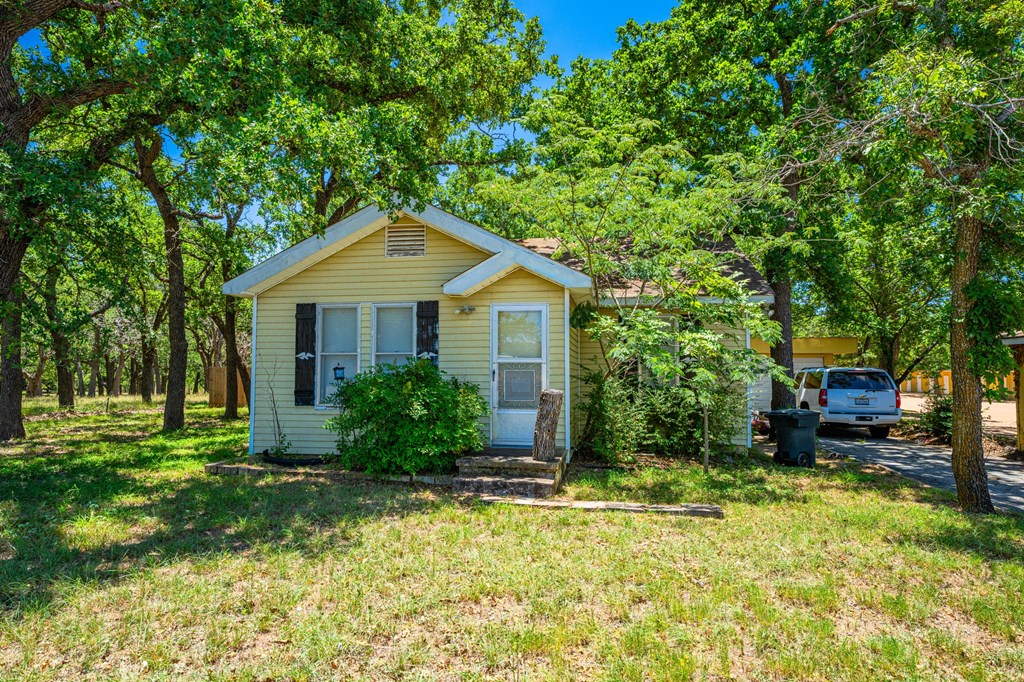 1709 N Llano St Property Photo 19