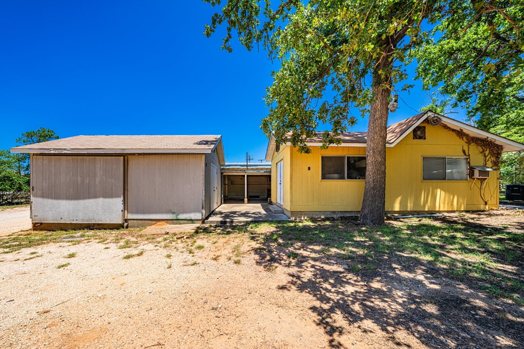 1709 N Llano St Property Photo 20