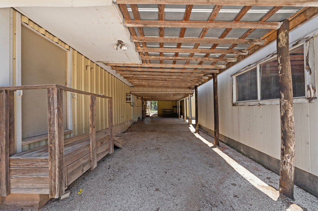 1709 N Llano St Property Photo 22
