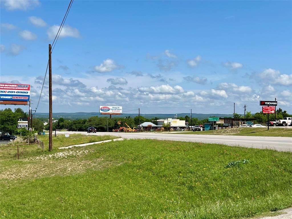 1698 S Us Hwy 281 Property Photo 2