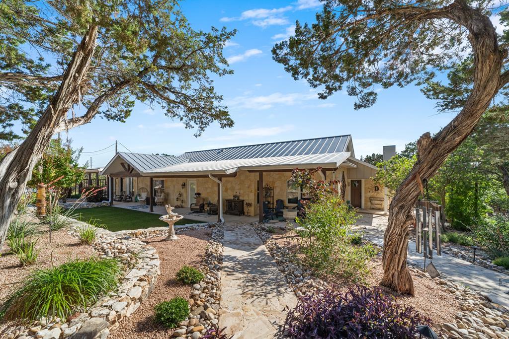 667 N Ranch Rim Rd Property Photo 1