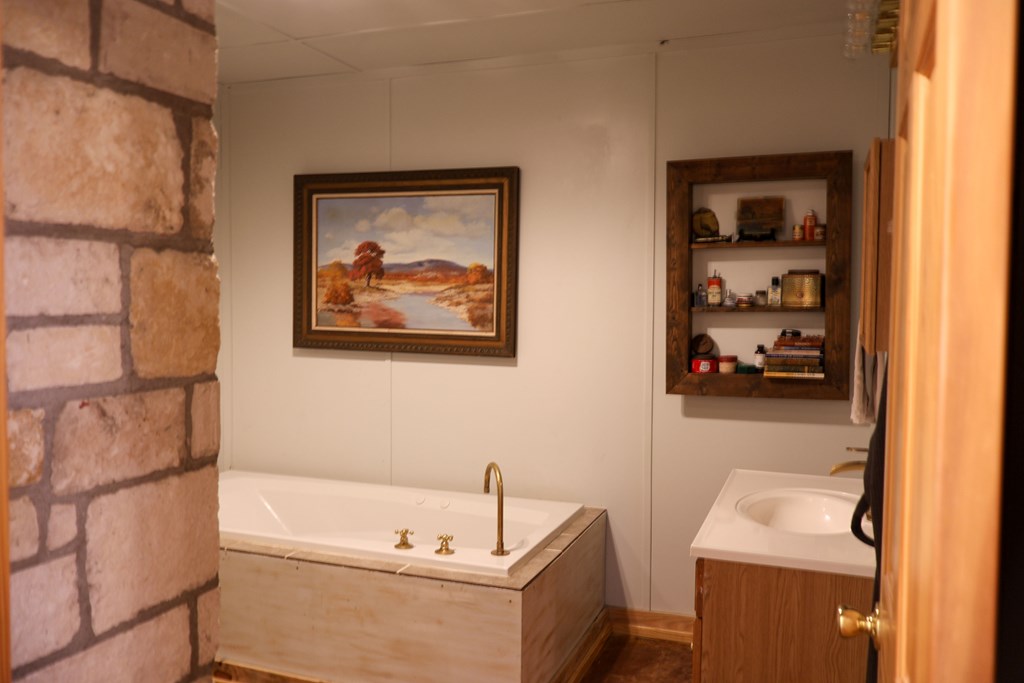 300 Private Road 626 Property Photo 34