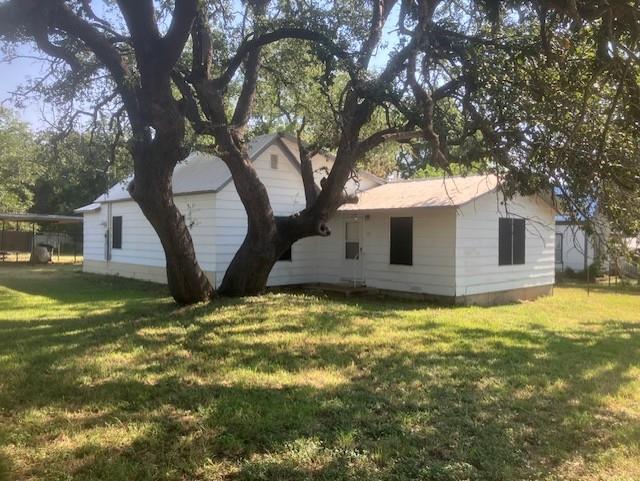 105 N Avenue A Property Photo 1