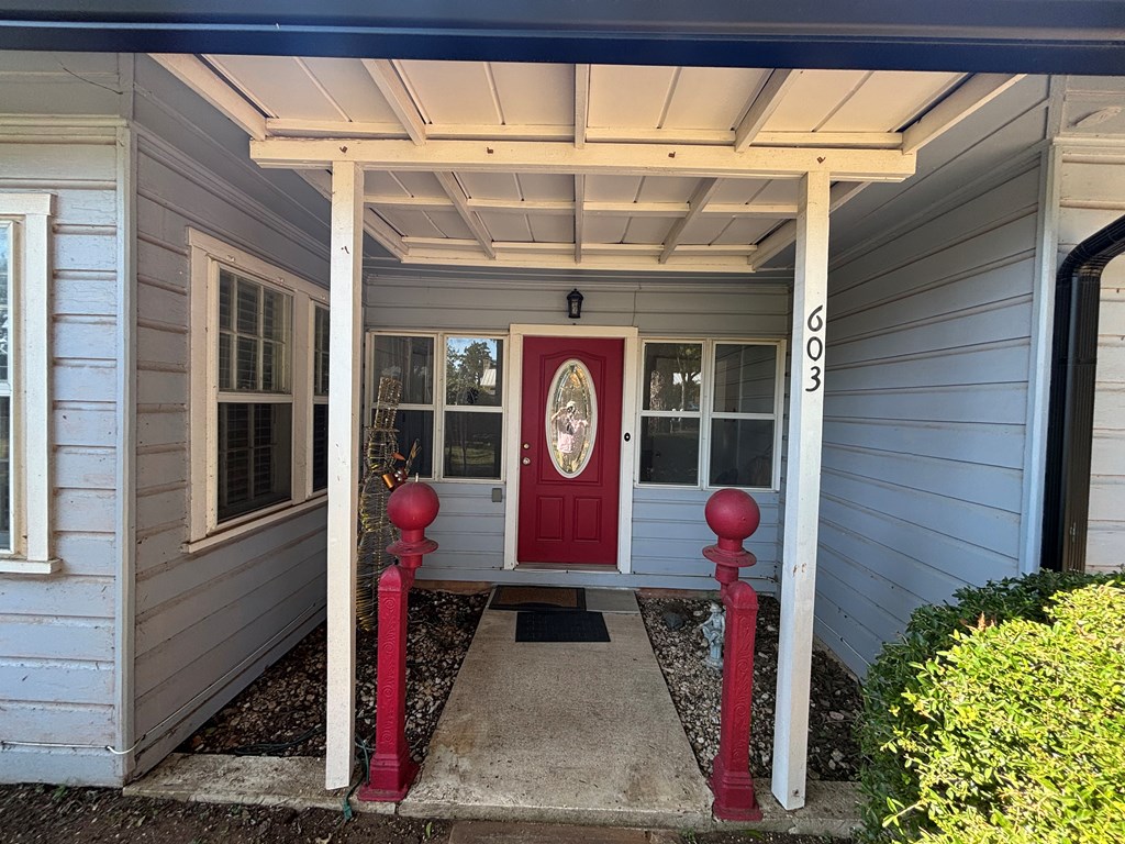 603 Fulton St Property Photo 3