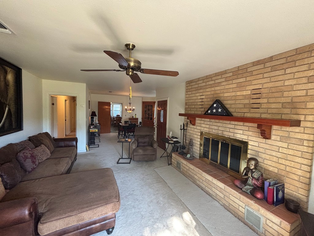 603 Fulton St Property Photo 10