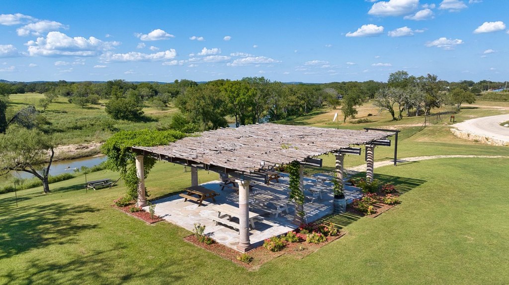 13502 E Us Hwy 290 Property Photo 12