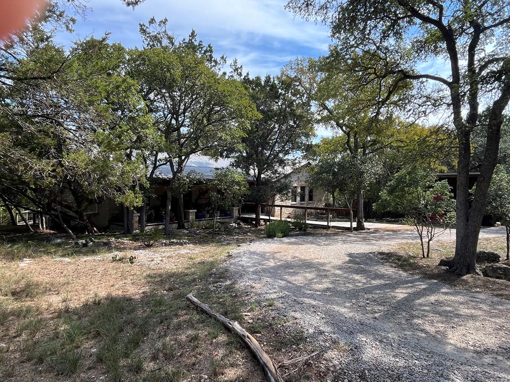 412 Field Rd Property Photo 1