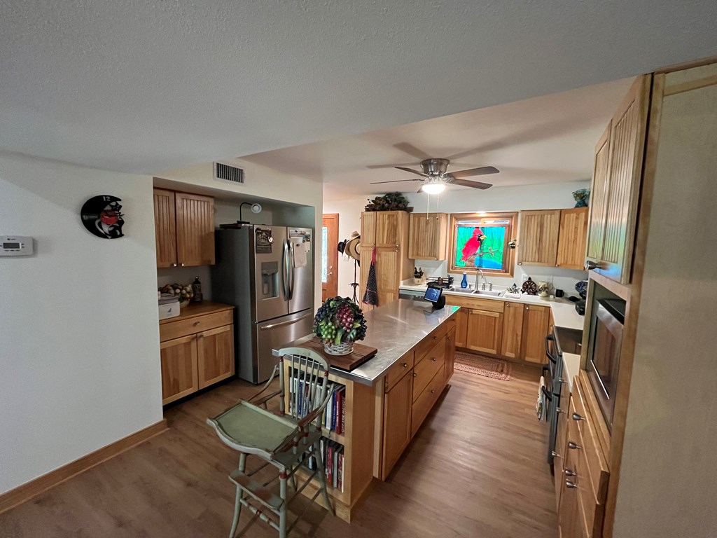 412 Field Rd Property Photo 18