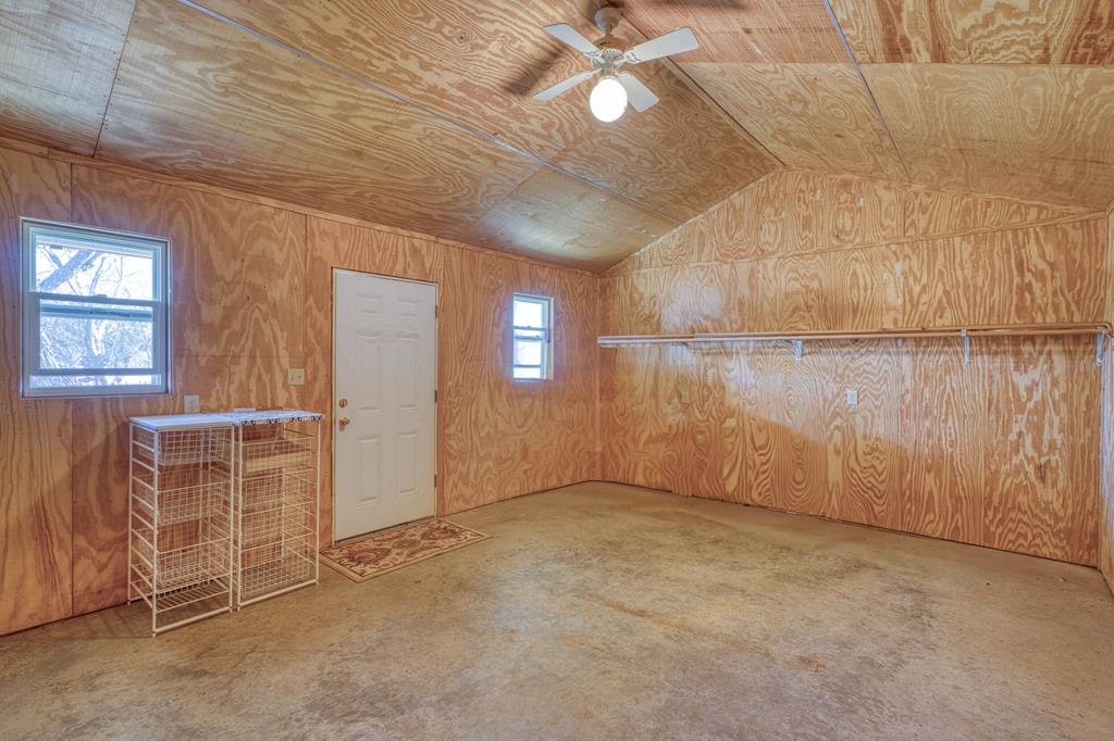 948 County Rd 314 Property Photo 17