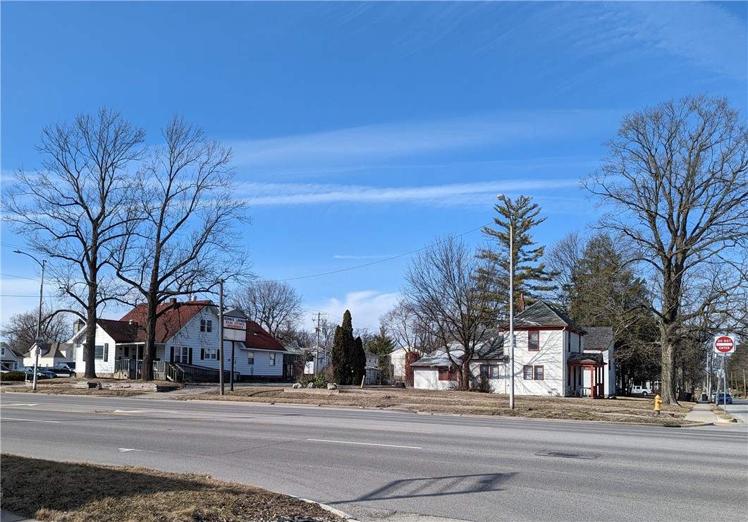 915 Lincoln Avenue Property Photo 8