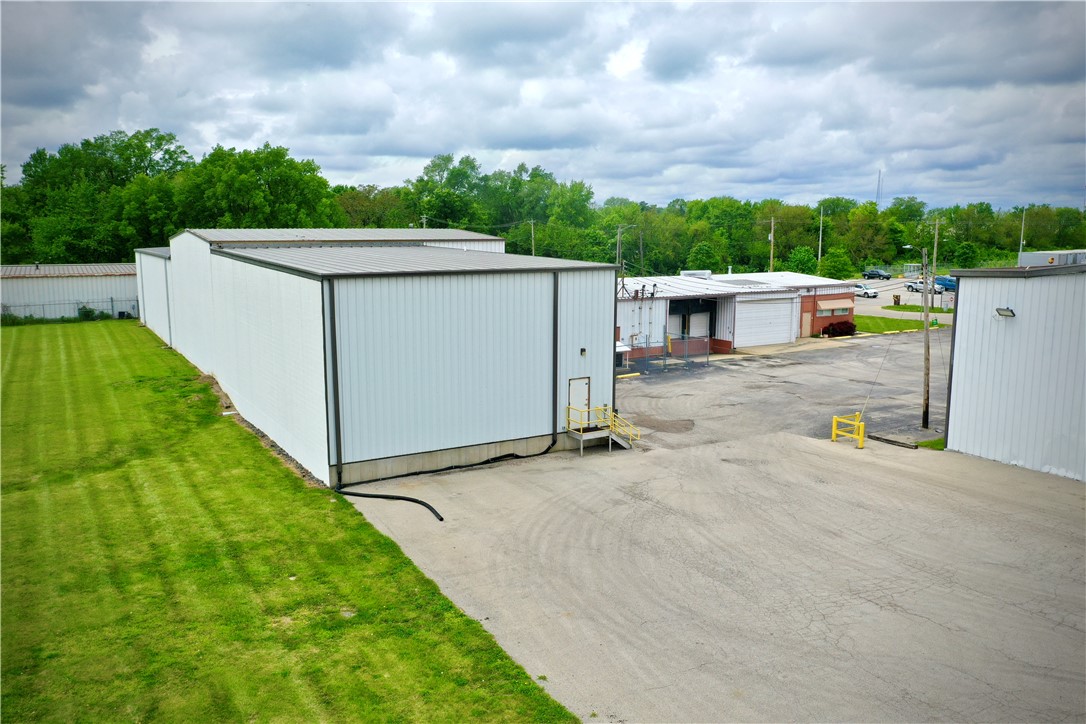 2015 E Olive Street Property Photo 4