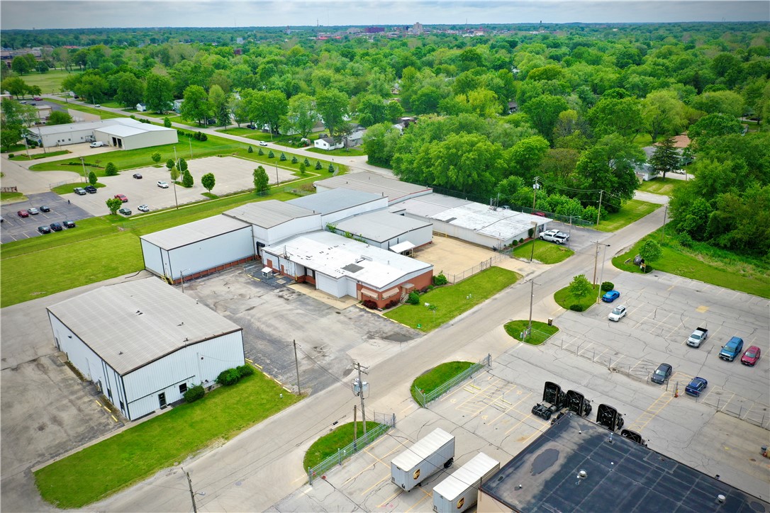 2015 E Olive Street Property Photo 5