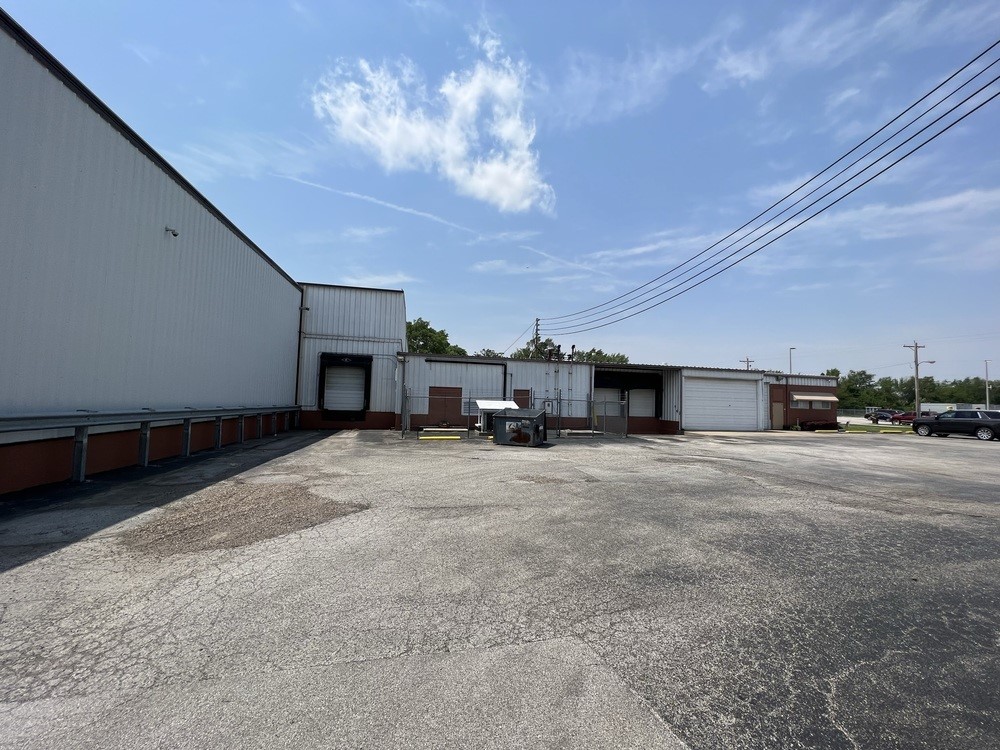 2015 E Olive Street Property Photo 6