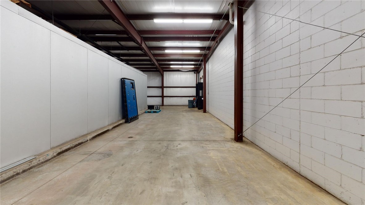 2015 E Olive Street Property Photo 16