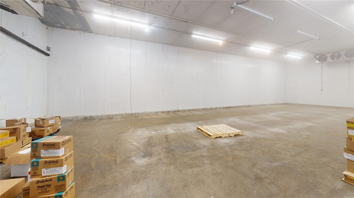 2015 E Olive Street Property Photo 24