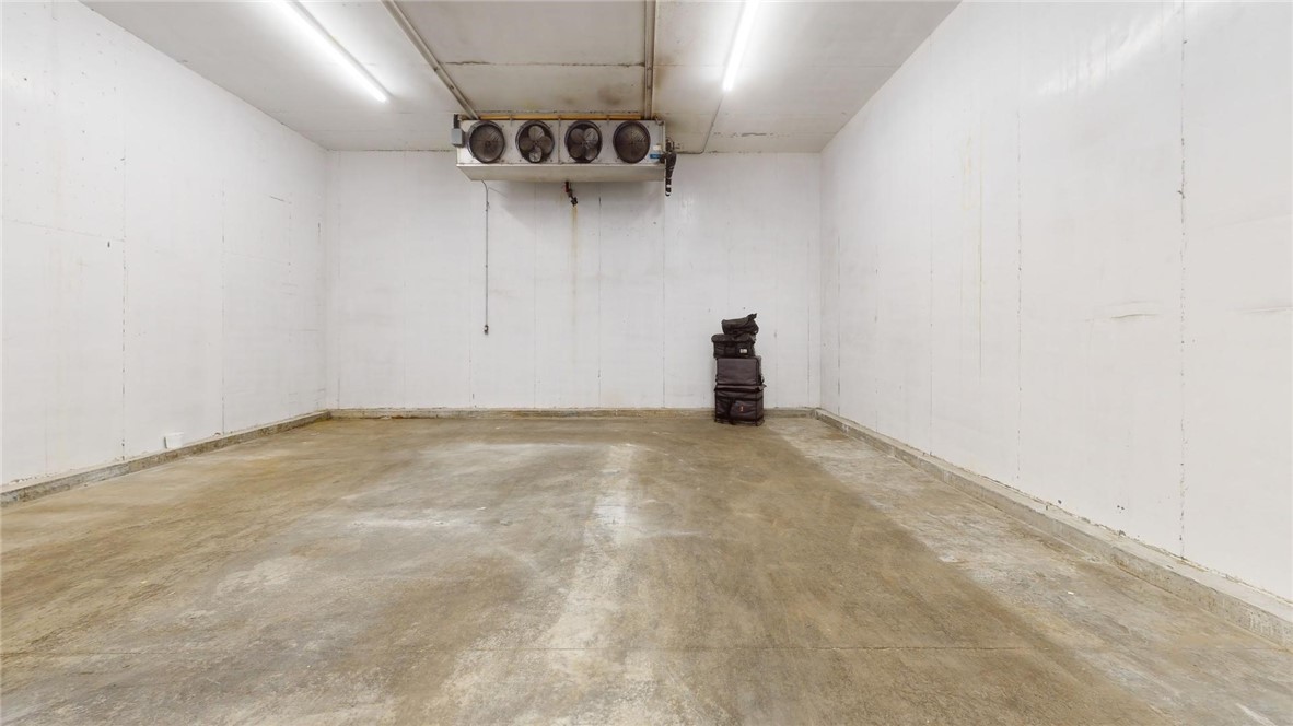 2015 E Olive Street Property Photo 27