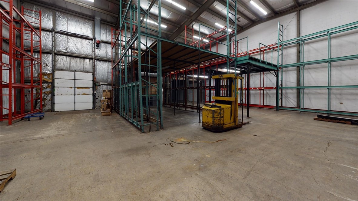 2015 E Olive Street Property Photo 34