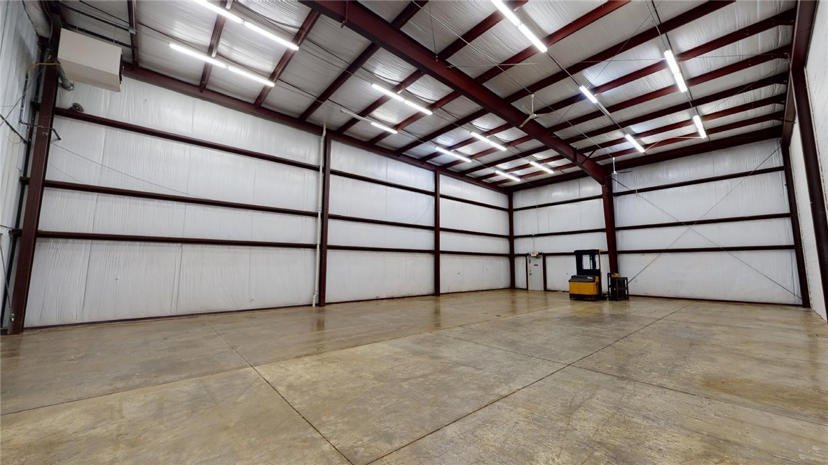 2015 E Olive Street Property Photo 42