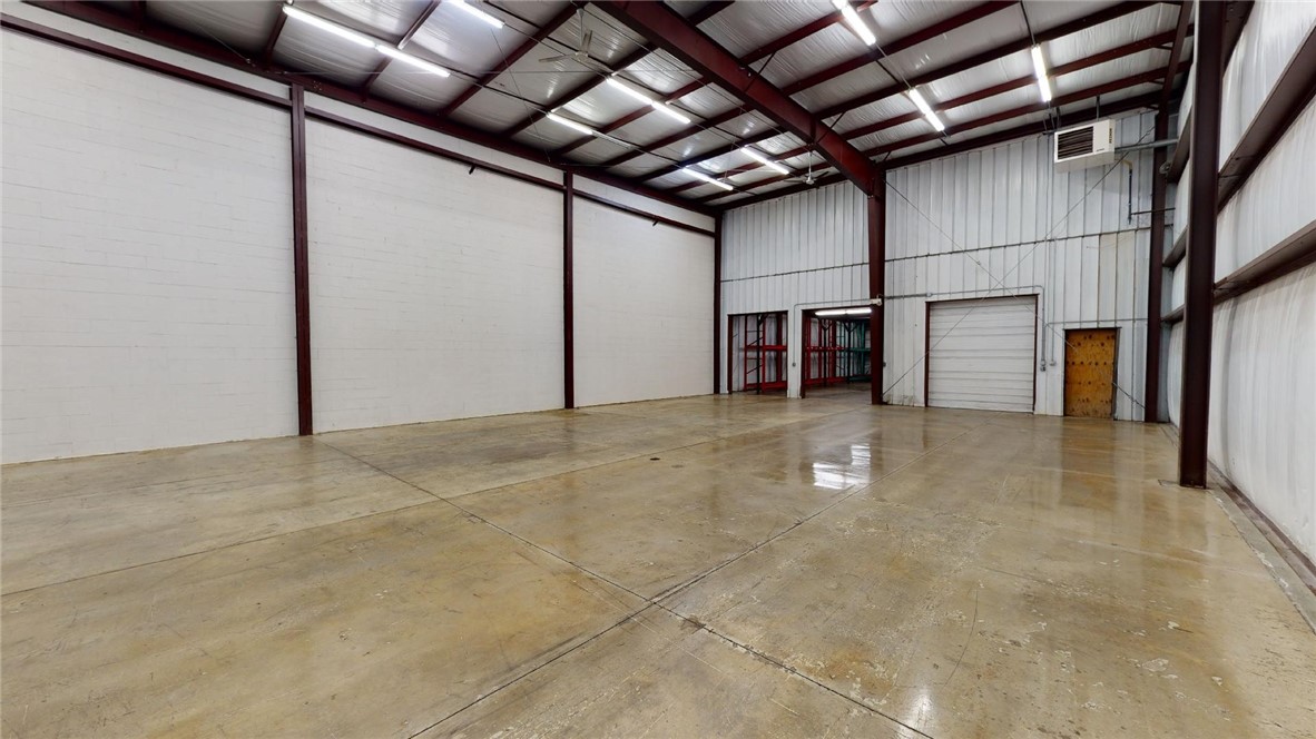 2015 E Olive Street Property Photo 43