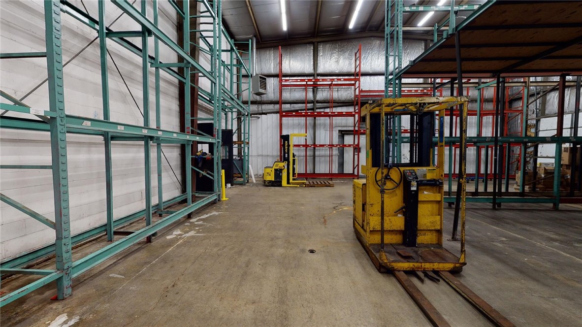 2015 E Olive Street Property Photo 44