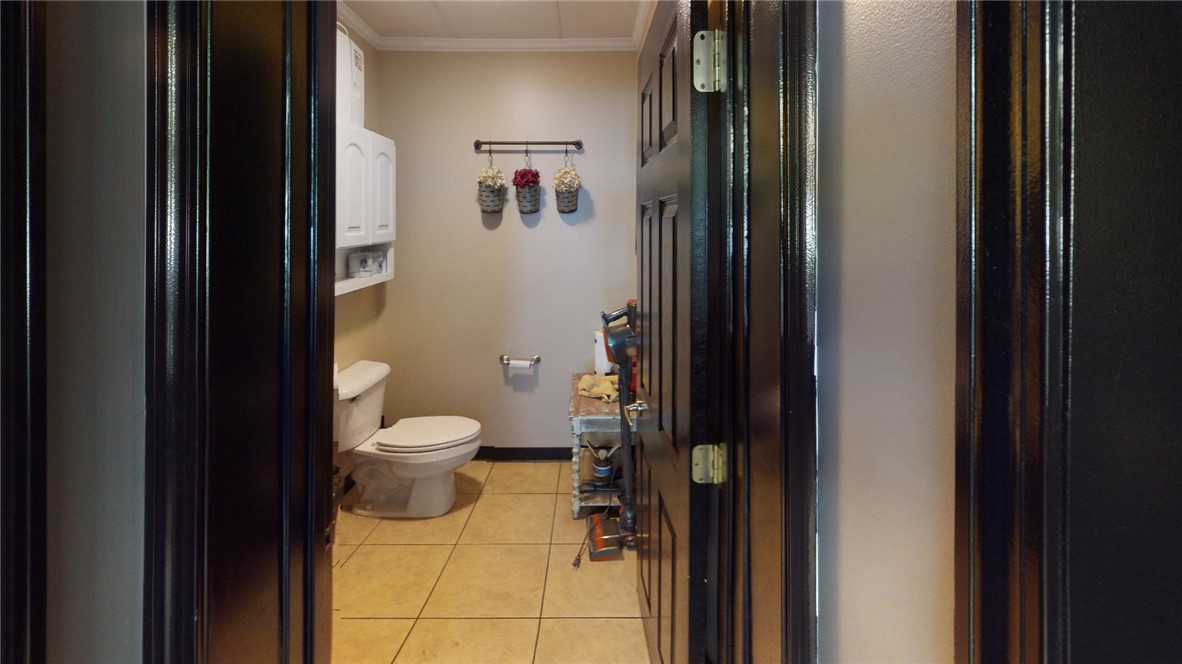 2015 E Olive Street Property Photo 46