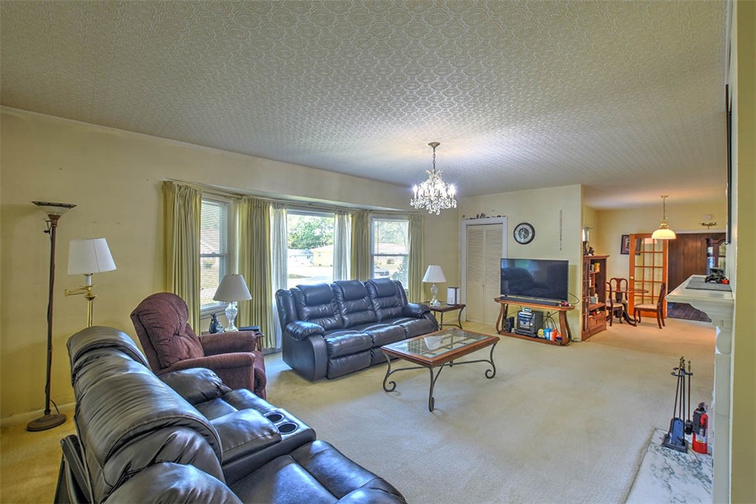 3319 Oakwood Avenue Property Photo 6