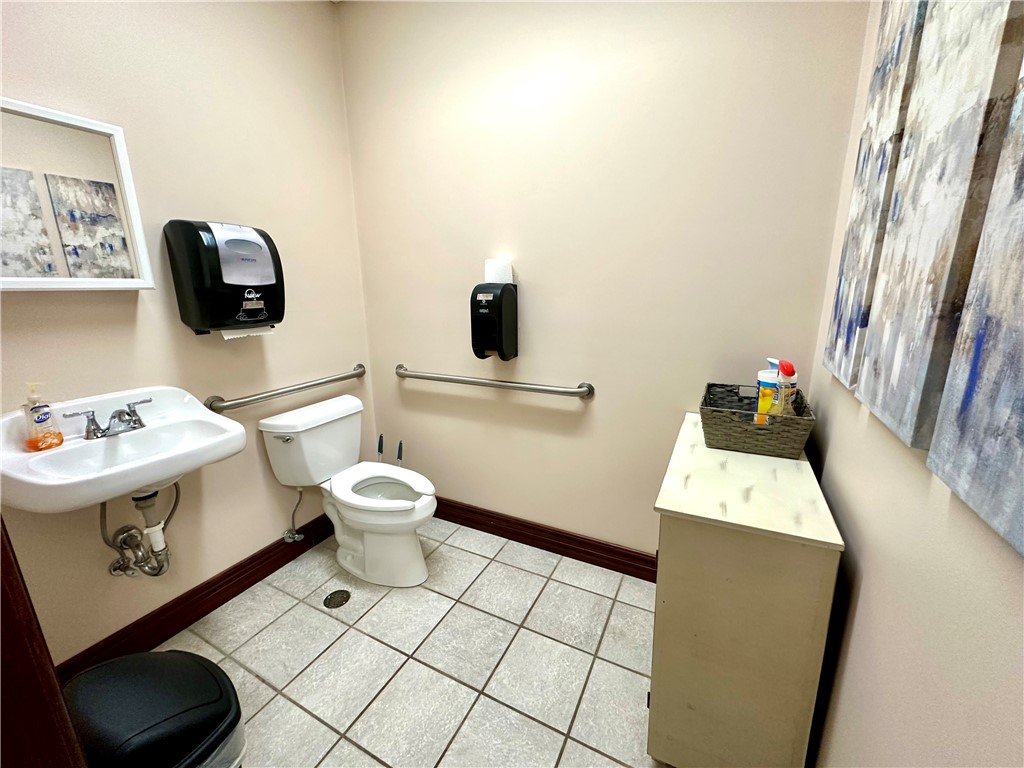 921 Lake Land Boulevard Property Photo 18