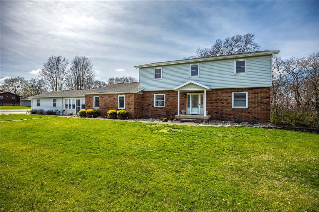 Buenekempers Sub Real Estate Listings Main Image