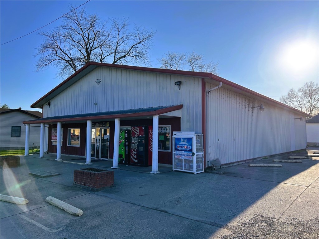 107 N Charles Street Property Photo