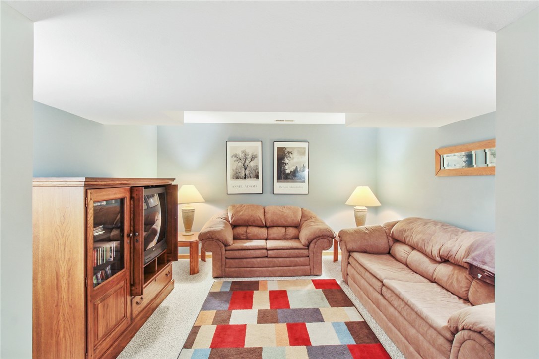14 Pear Tree Court Property Photo 28