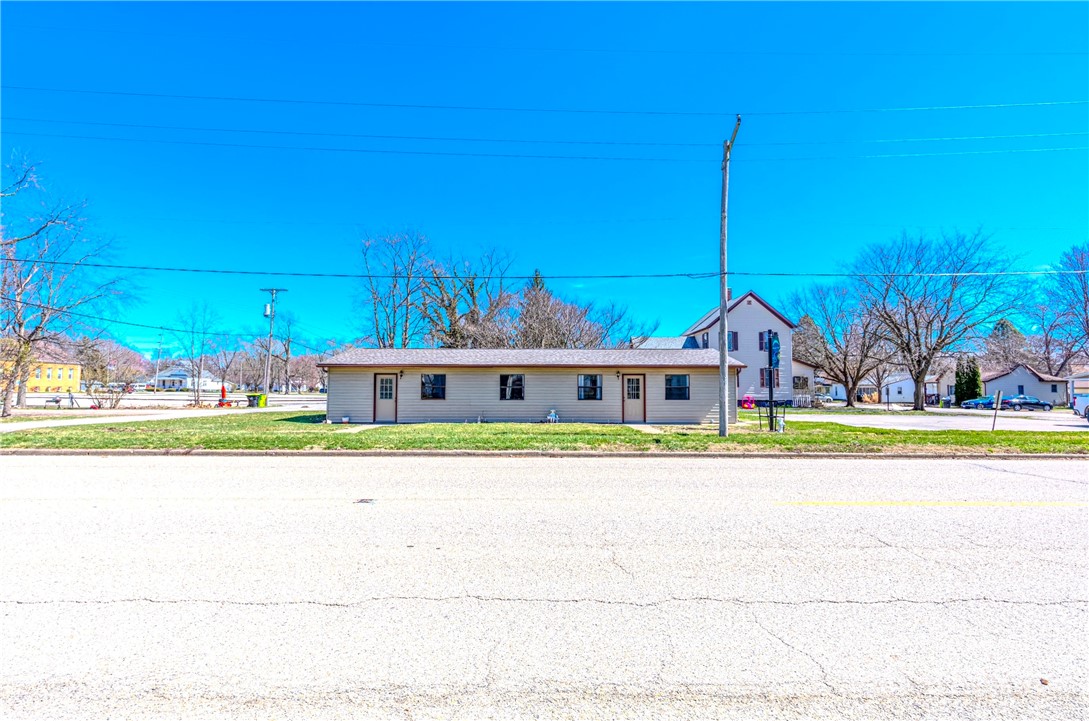 105 Warren Street Property Photo