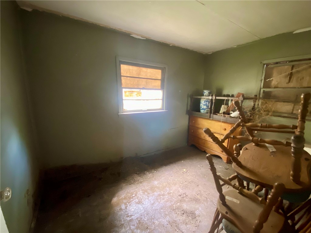 1637 Division Street Property Photo 8
