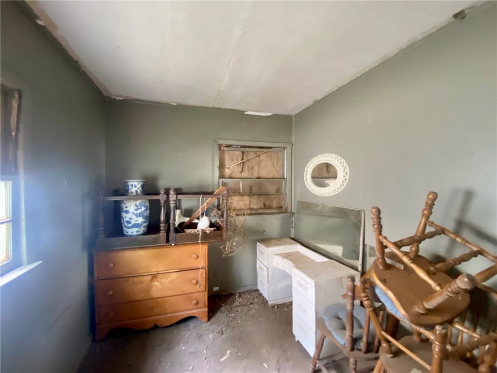 1637 Division Street Property Photo 9