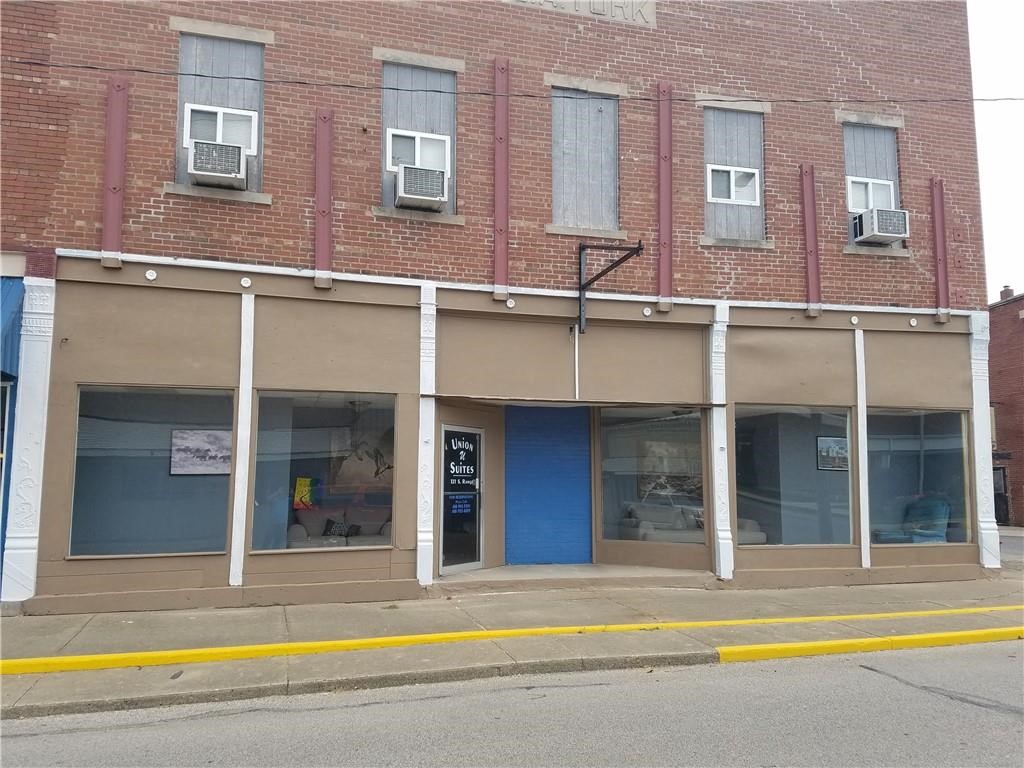 121 S Range Street Property Photo 1