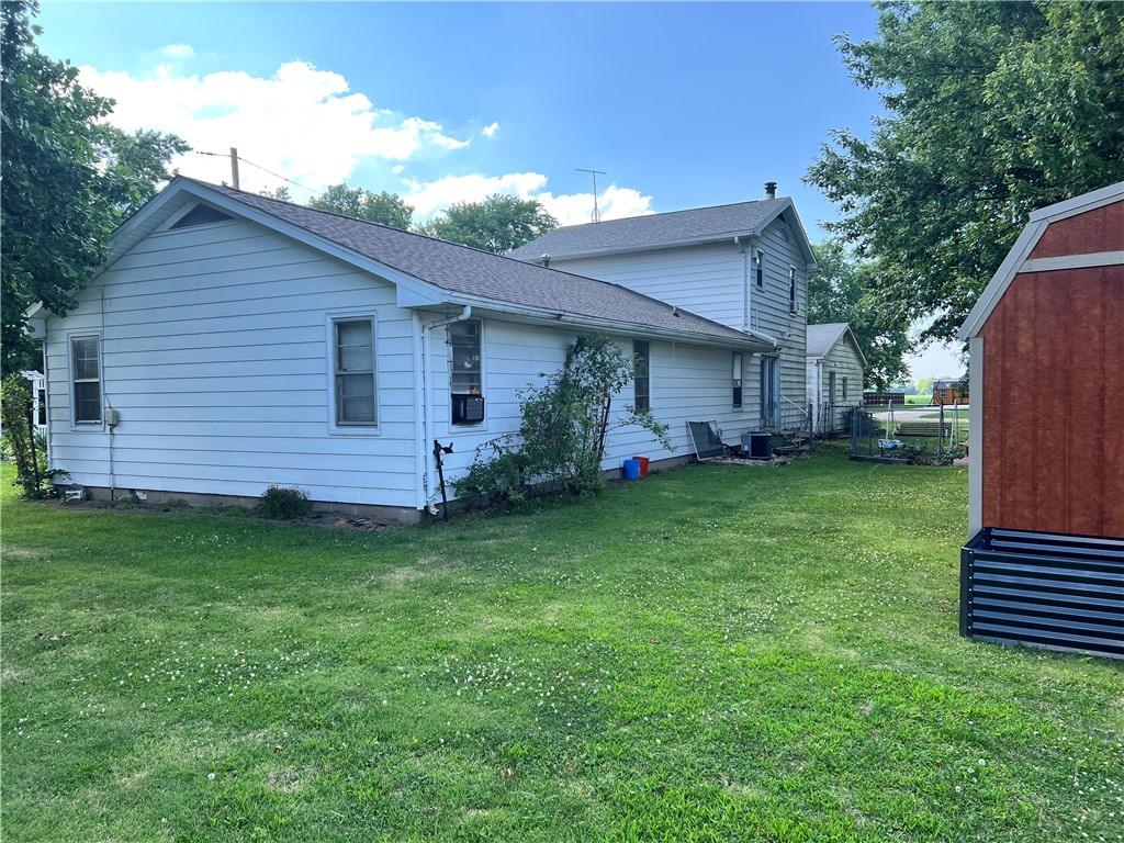 418 N Cedar Street Property Photo 3
