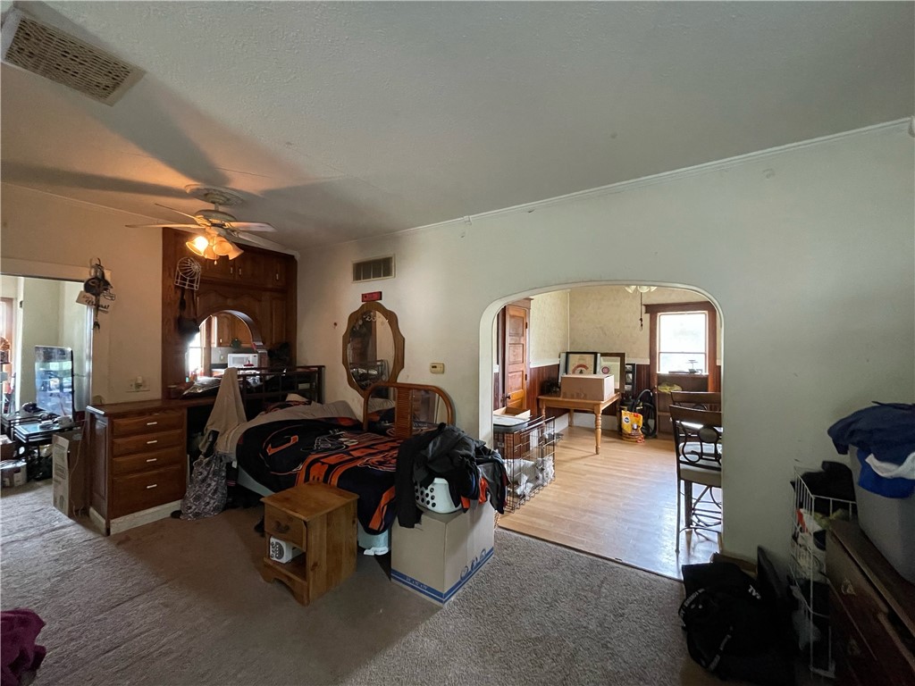 319 Main Street Property Photo 5