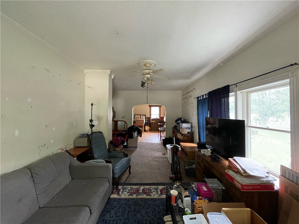 319 Main Street Property Photo 7
