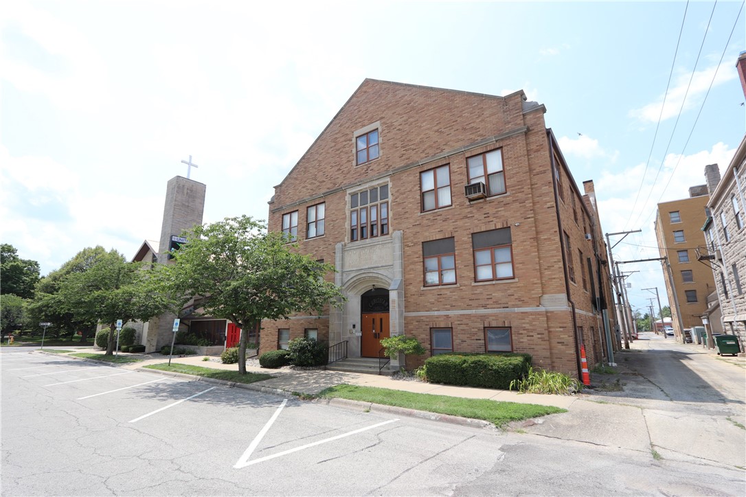 1600 Wabash Avenue Property Photo 7