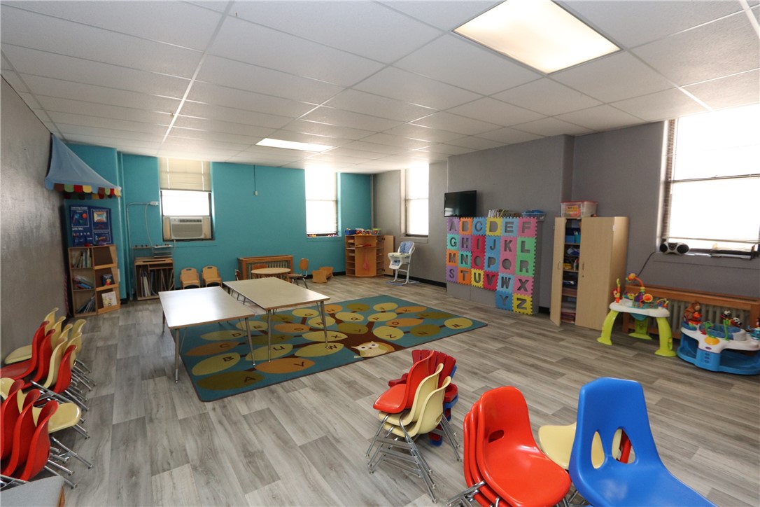 1600 Wabash Avenue Property Photo 22