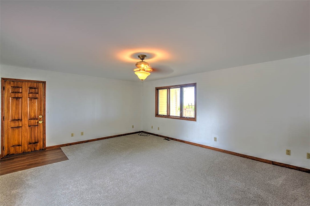 5940 Hibbard Road Property Photo 11