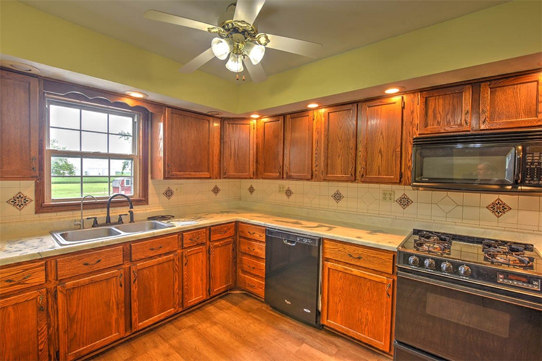 5940 Hibbard Road Property Photo 15
