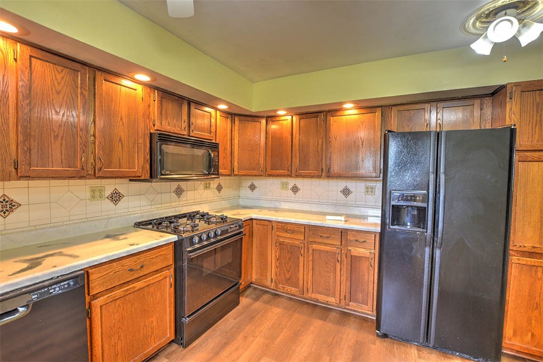 5940 Hibbard Road Property Photo 16