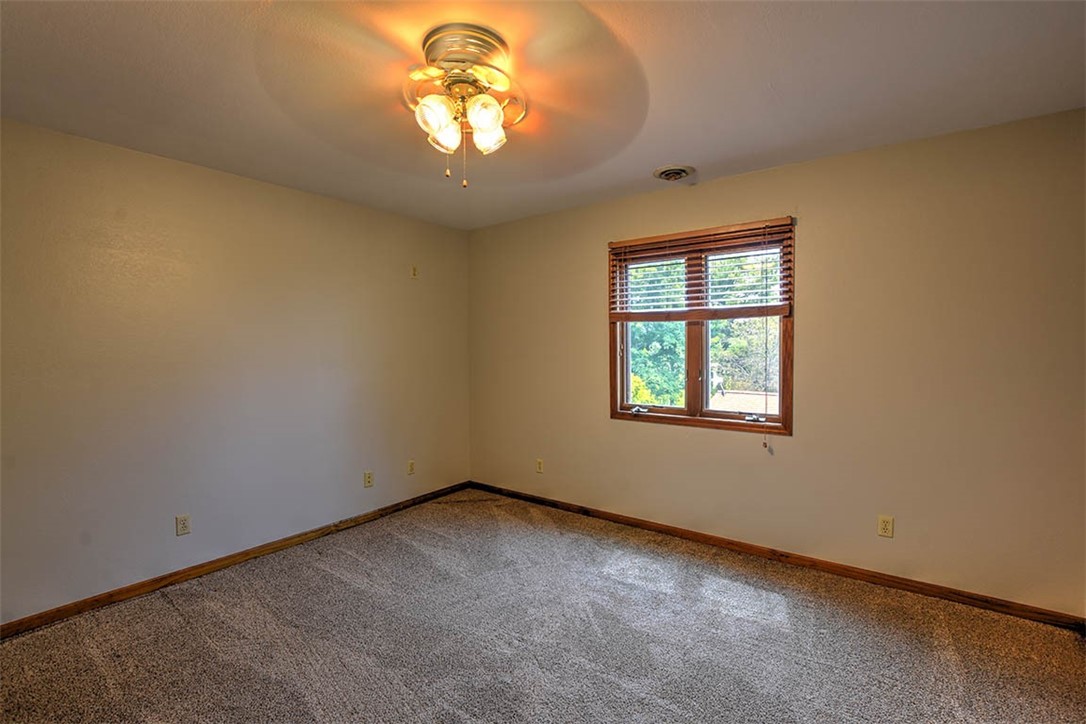 5940 Hibbard Road Property Photo 20